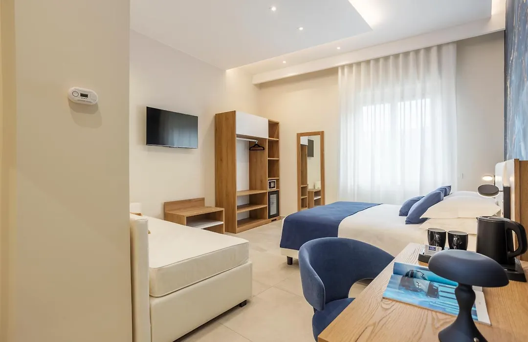 Julia'S Boutique Rooms-1